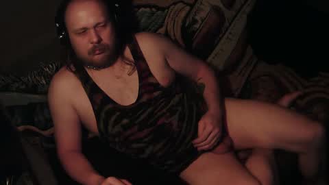 Snapshot of kinkysoup chatting on 03.11.25 kinkysoup online show from 03.11.25