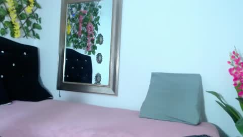 Isabella  online show from 02.28.25