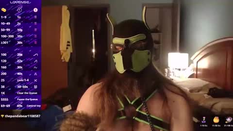 kinkywolf87 online show from 10.19.25