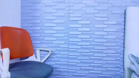 Snapshot of kinkyy_redhead chatting on 04.21.26 kinkyy_redhead online show from 04.21.26