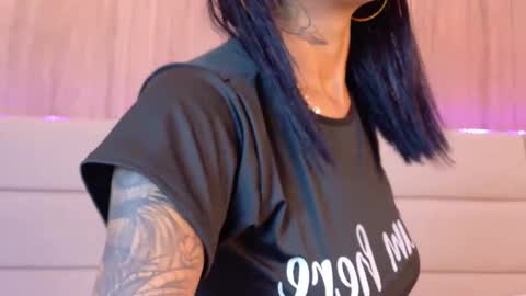 KiO online show from 11.21.25