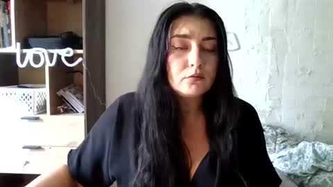 KiraNight online show from 06.26.26