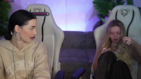 Sweet girls online show from 01.12.26