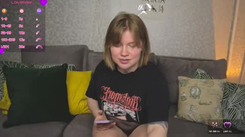 Snapshot of kira_citro chatting on 12.10.24 Kira  NEXT STREAM December 4 5pm CET  11am EST online show from 12.10.24