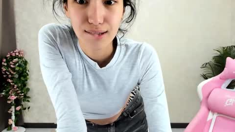 Aura online show from 11.06.25