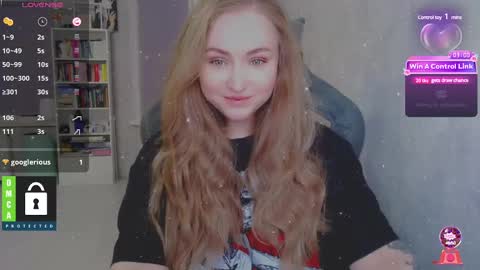 Snapshot of kira_love_sleep chatting on 12.10.24 you know thumb up me please its important online show from 12.10.24