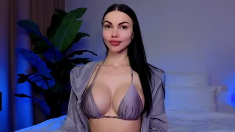 Snapshot of kira_mmr chatting on 04.04.26 Kira and friends online show from 04.04.26