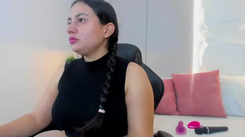 Snapshot of kira_relish chatting on 06.24.26 K I R A online show from 06.24.26