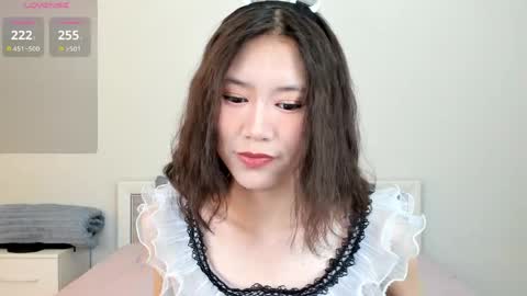 Snapshot of kiraeko chatting on 04.30.26 kiraeko online show from 04.30.26