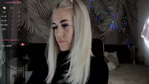 Kira online show from 03.11.26