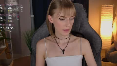 Kira online show from 04.11.26