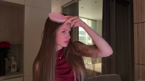 Snapshot of kiramystery chatting on 12.16.25 Kira online show from 12.16.25