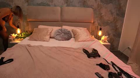 Kira online show from 09.24.25