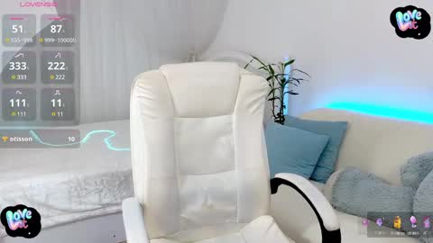    online show from 02.03.25