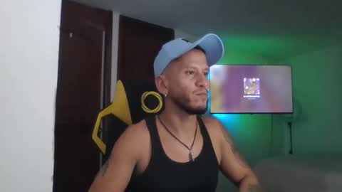 Twitter Nico Santos online show from 11.08.25