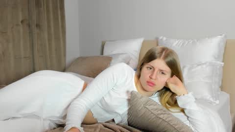 Kira online show from 11.28.25