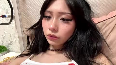 Snapshot of kishagray chatting on 04.19.26 Hina online show from 04.19.26
