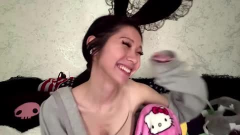 Snapshot of kishagray chatting on 05.24.26 Hina online show from 05.24.26