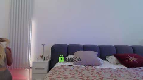 Snapshot of kissabella chatting on 01.29.25 Alexandra online show from 01.29.25