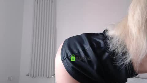 Snapshot of kissabella chatting on 02.11.25 Alexandra online show from 02.11.25