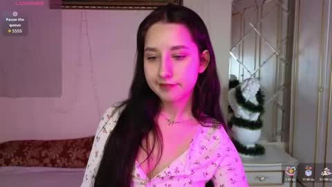 Hot Eva online show from 12.18.25