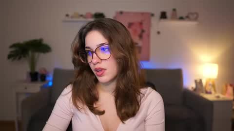 Snapshot of kissiecat chatting on 02.04.26 Sisi online show from 02.04.26