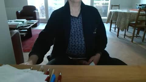 kisslog1 online show from 04.30.26