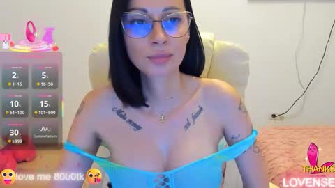 kisssnicol online show from 10.02.25