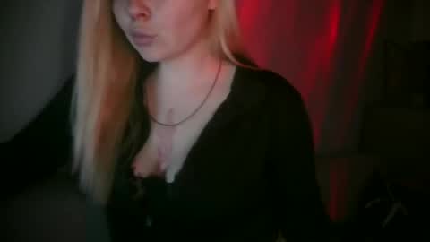 Snapshot of kit_katiki1 chatting on 01.31.26 kit katiki1 online show from 01.31.26