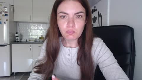 Snapshot of kitcatheaven4u chatting on 06.27.26 Im Amaia Everyone Merry Christmas online show from 06.27.26