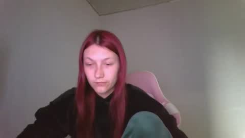 Snapshot of kiti_kitiss chatting on 04.17.26 kiti_kitiss online show from 04.17.26