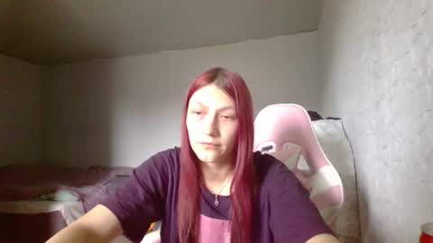 Snapshot of kiti_kitiss chatting on 05.18.26 kiti_kitiss online show from 05.18.26