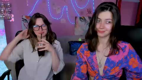 Snapshot of kitniss_dreamy chatting on 06.11.26 kitniss online show from 06.11.26