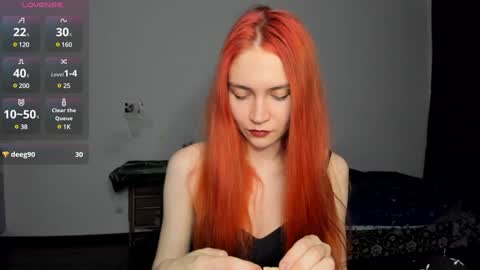 Snapshot of kitsunemoon chatting on 12.13.24 Kitsune online show from 12.13.24