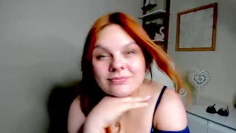 Snapshot of kittengingerxo chatting on 06.25.26 Kitten online show from 06.25.26