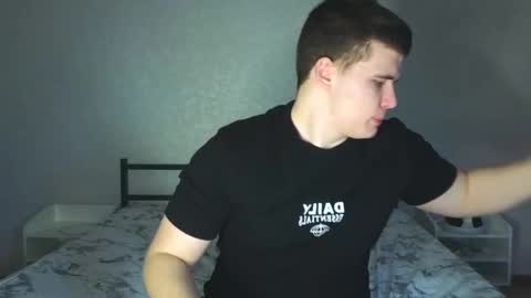 Snapshot of kittenmur chatting on 02.09.25 Vlad online show from 02.09.25