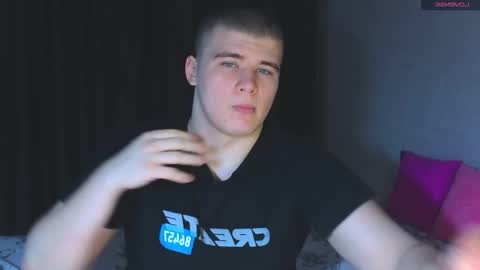 Snapshot of kittenmur chatting on 02.20.25 Vlad online show from 02.20.25