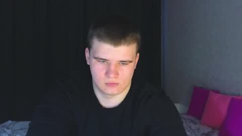 Snapshot of kittenmur chatting on 03.09.25 Vlad online show from 03.09.25