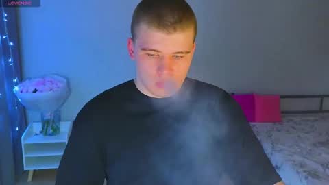 Snapshot of kittenmur chatting on 10.20.25 Vlad online show from 10.20.25