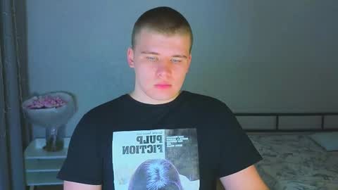 Snapshot of kittenmur chatting on 11.02.25 Vlad online show from 11.02.25