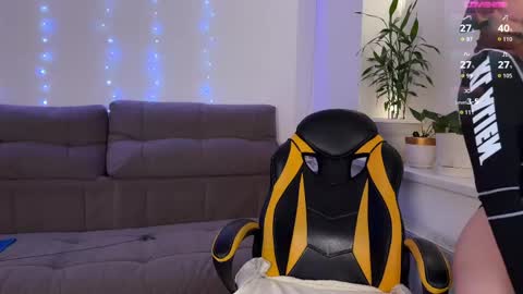 Veronica online show from 04.13.26