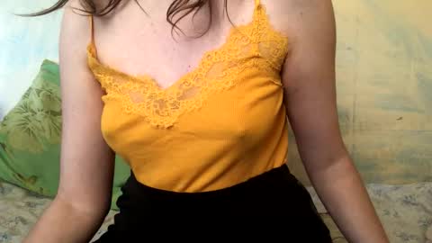 Snapshot of kittie_creme chatting on 05.25.26 Kittie Creme online show from 05.25.26