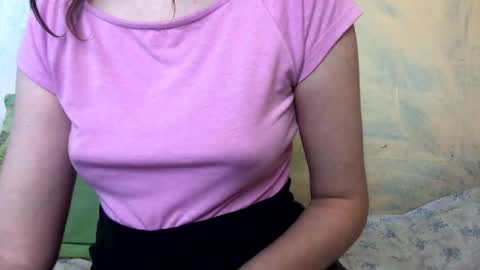 Snapshot of kittie_creme chatting on 05.28.26 Kittie Creme online show from 05.28.26