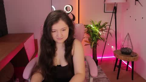 Snapshot of kitty___mia chatting on 07.16.26 Kitty Mia online show from 07.16.26