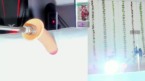 Snapshot of kitty__rosse__ chatting on 04.25.26 Kitty online show from 04.25.26