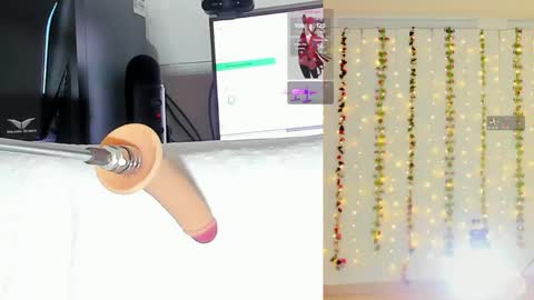 Snapshot of kitty__rosse__ chatting on 05.29.26 Kitty online show from 05.29.26