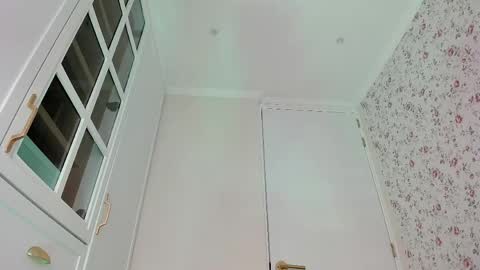 sophie online show from 04.16.26