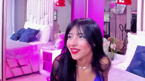 Snapshot of kitty_eliffe chatting on 02.04.25 kitty online show from 02.04.25