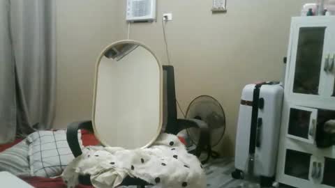 kitty_fussy online show from 11.08.25