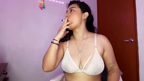 Snapshot of kitty_hottt_ chatting on 06.03.26 giss online show from 06.03.26